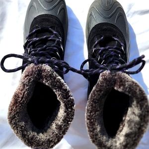 BLACK Leather Boots Ranger Champney insulated rubber base womens size 9